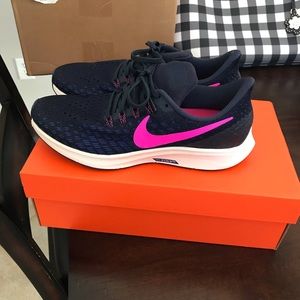 Nike Zoom Pegasus 35.  So 9